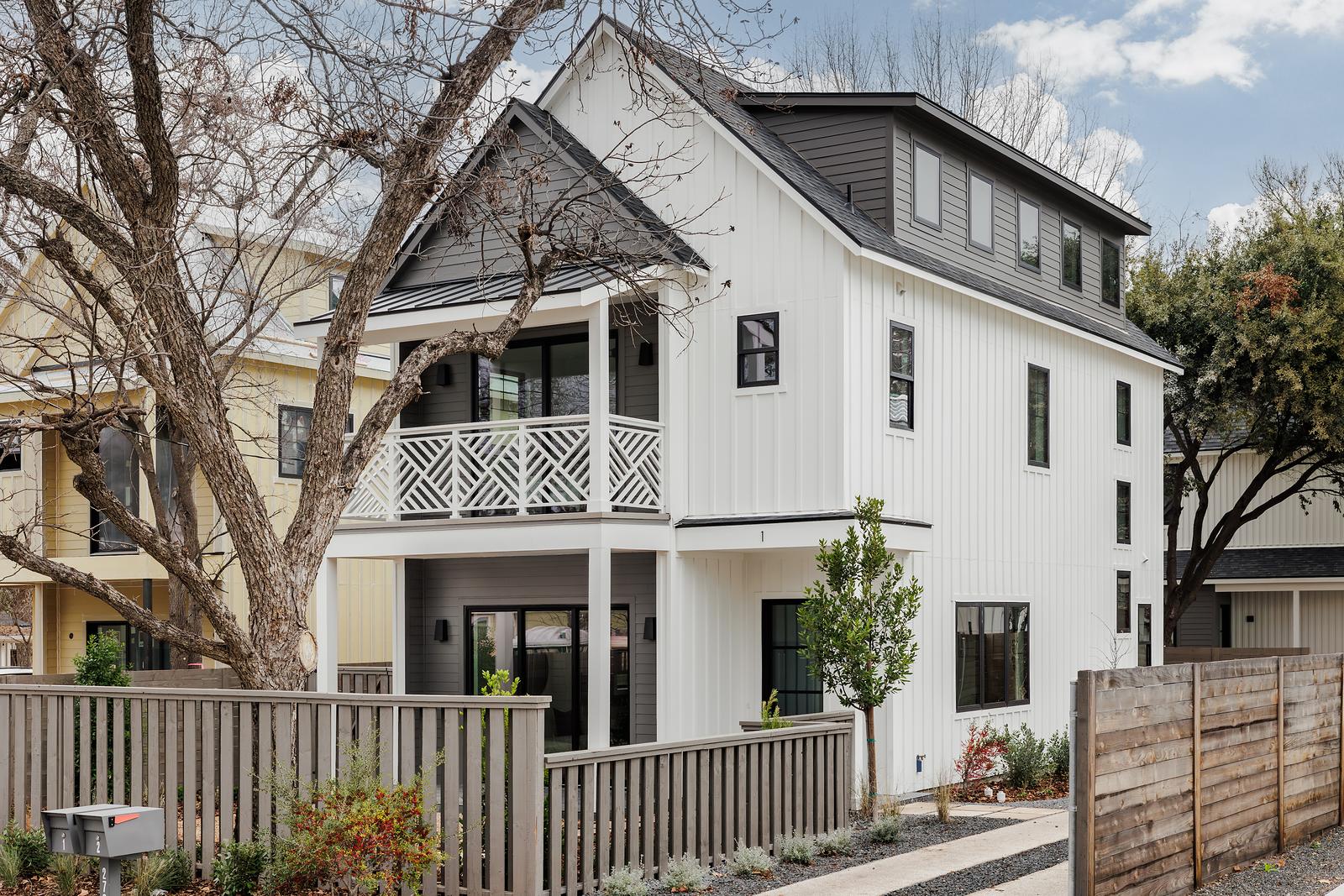 2709 Stacy Lane